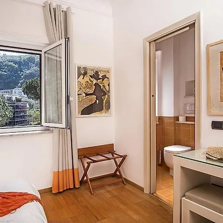 Apartment Sleeps 11 Pool Air Con Wifi