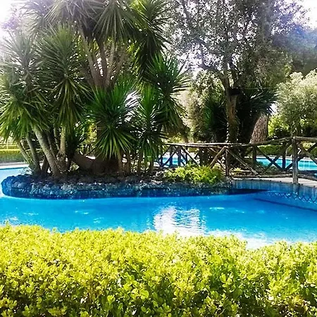 Sleeps 11 Pool Air Con Wifi