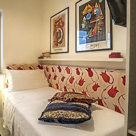 Apartment Sleeps 11 Pool Air Con Wifi *