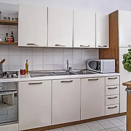 Sleeps 11 Pool Air Con Wifi Apartment Sorrent